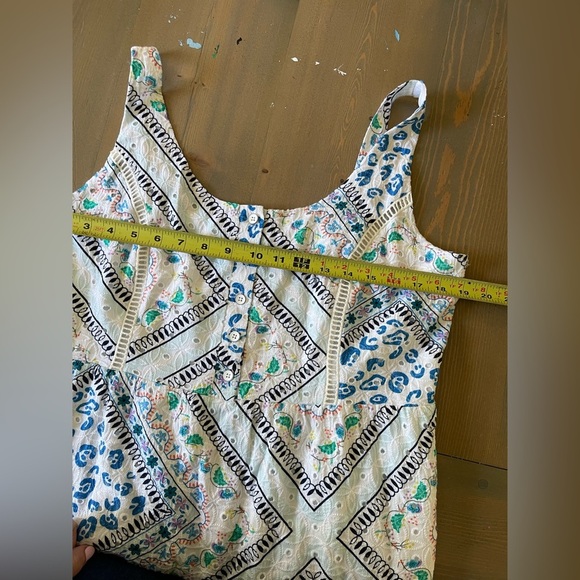 Eyelet Floral Patterned Sleeveless Dress Size Medium - Picture 8 of 9